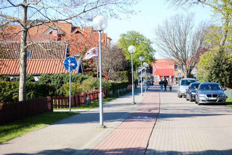 Parkavimo mokestis Neringoje kaitina aistras: siūloma prisiminti dviratį