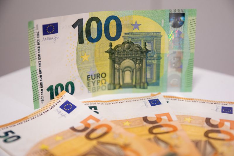 Šiauliuose ir Vilniuje sukčiai išviliojo beveik 53 tūkst. eurų