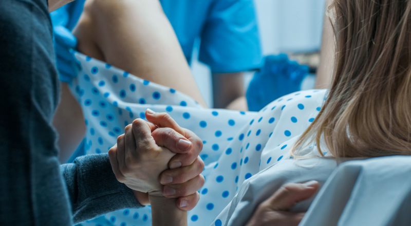 Seime – siūlymas užtikrinti gimdymo būdo pasirinkimą, medikamentinį abortą