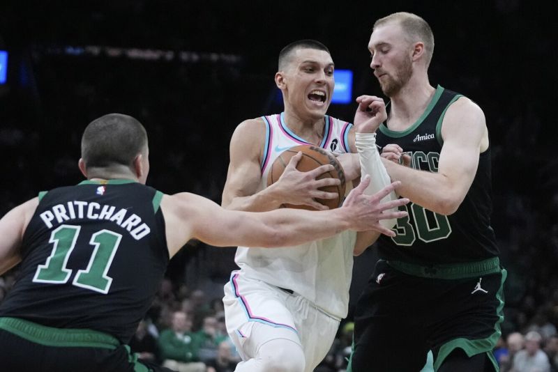 „Heat“ nutraukė „Celtics“ pergalių seriją ir pratęsė savąją