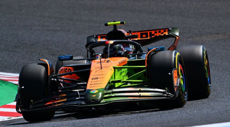 Lando Norrisas greičiausias pirmoje Japonijos GP treniruotėje, Tsunoda debiutavo „Red Bull“ komandoje