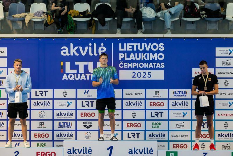 Lietuvos čempionate 16-metis Tajus Juška ir vėl aplenkė Daną Rapšį bei iškovojo dar vieną aukso medalį