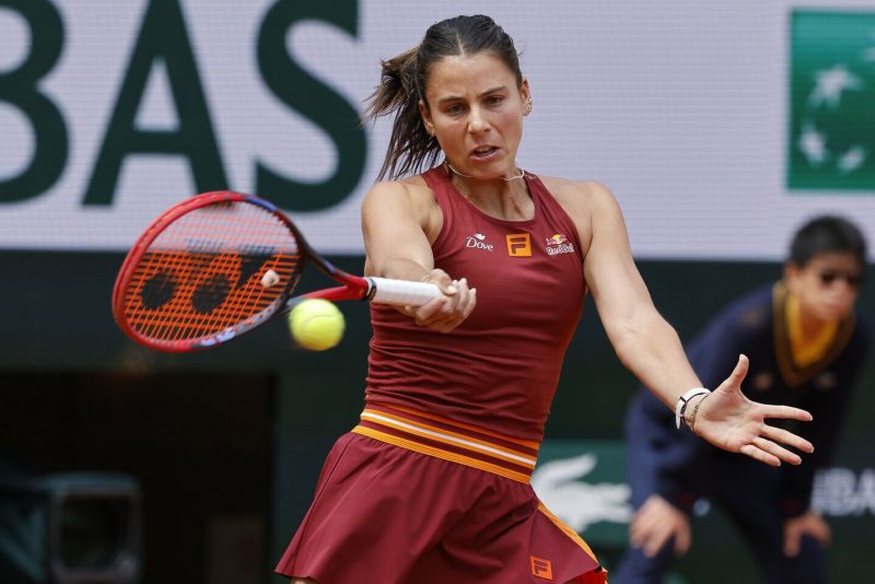 „Roland Garros“ sensacija: Emma Navarro patyrė triuškinamą pralaimėjimą jau pirmajame rate