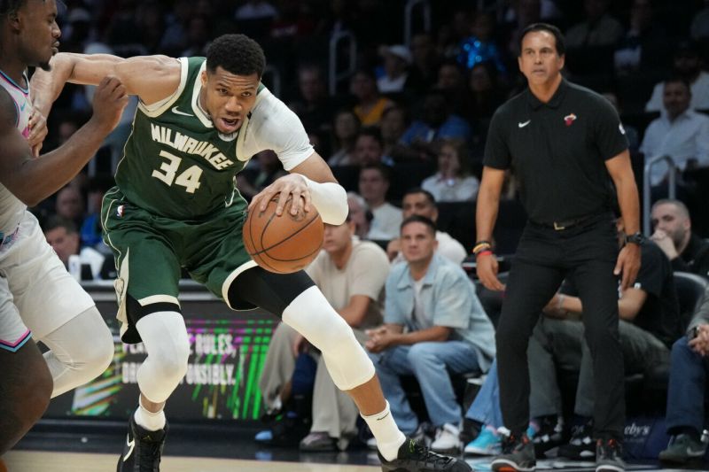 Majamyje – Giannio Antetokounmpo trigubas dublis ir „Heat“ pergalė po pratęsimo