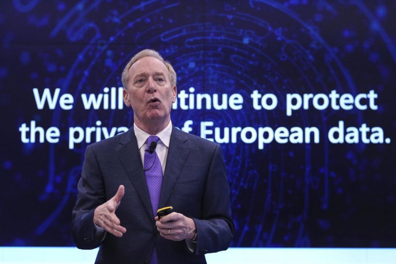 „Microsoft“ atnaujino pažadą ir toliau užtikrinti europiečių duomenų apsaugą