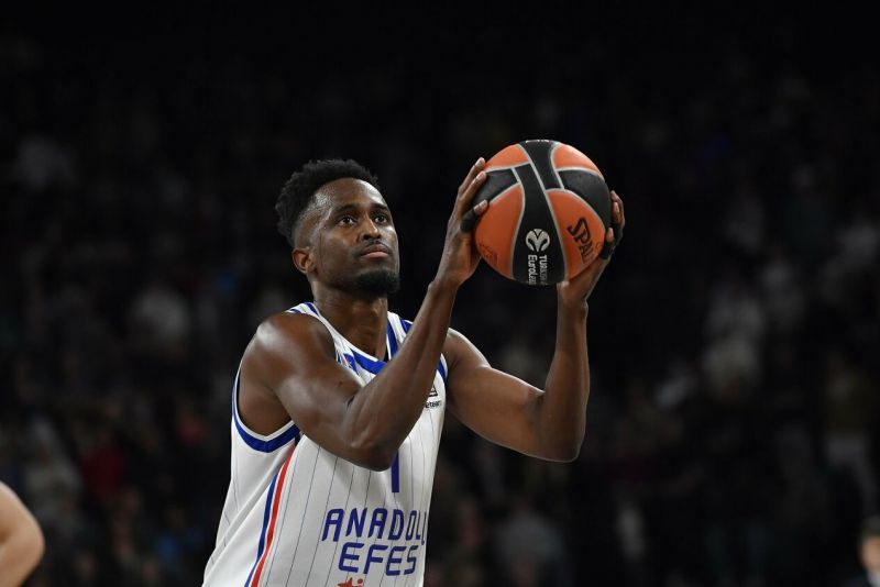 „Anadolu Efes“ prarado svarbų gynėją