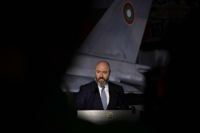 Bulgarija gavo pirmąjį JAV pagamintą naikintuvą F-16