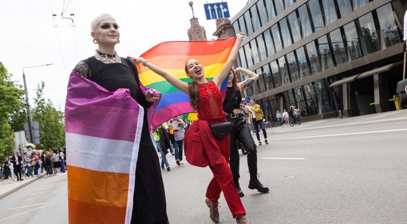 „Baltic Pride“ eitynių dalyviai siuntė aiškią žinutę dėl partnerystės: „Viskas bus, viskas savu laiku“ 