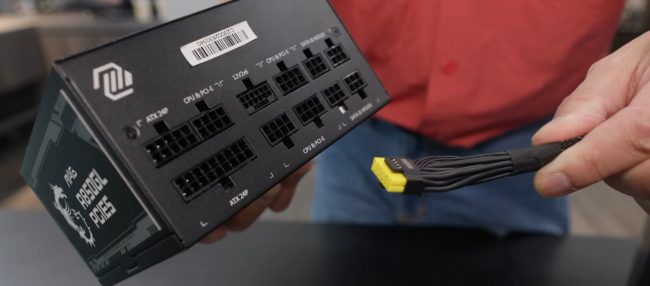 MSI specialus geltonas 12V-2×6 adapteris irgi pasvilo su RTX 5090