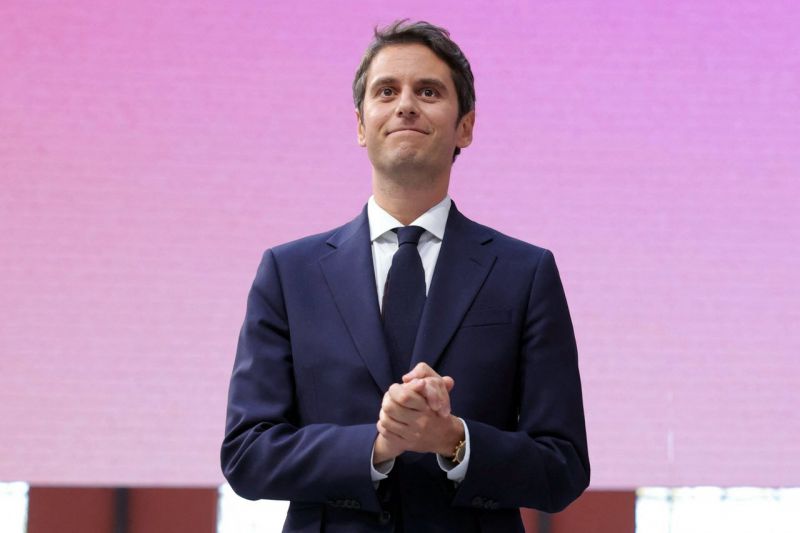 Macrono partijos vadovas apie nuosprendį Le Pen: „Vagiate, tai ir mokate“