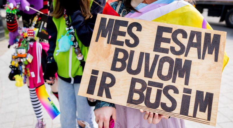 Tiesiogiai: Vilniuje prasideda „Baltic Pride“ eitynės: ką kalba žmonės?