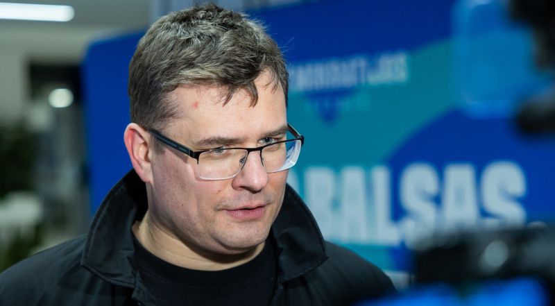 Buvęs krašto apsaugos ministras apie pradėtą tyrimą dėl dronų įsigijimų: dirbome skaidriai