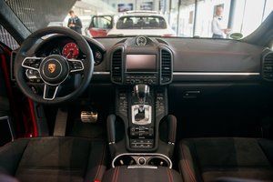 Vilniuje pavogti du automobiliai – prabangus  „Porsche“ ir senas BMW