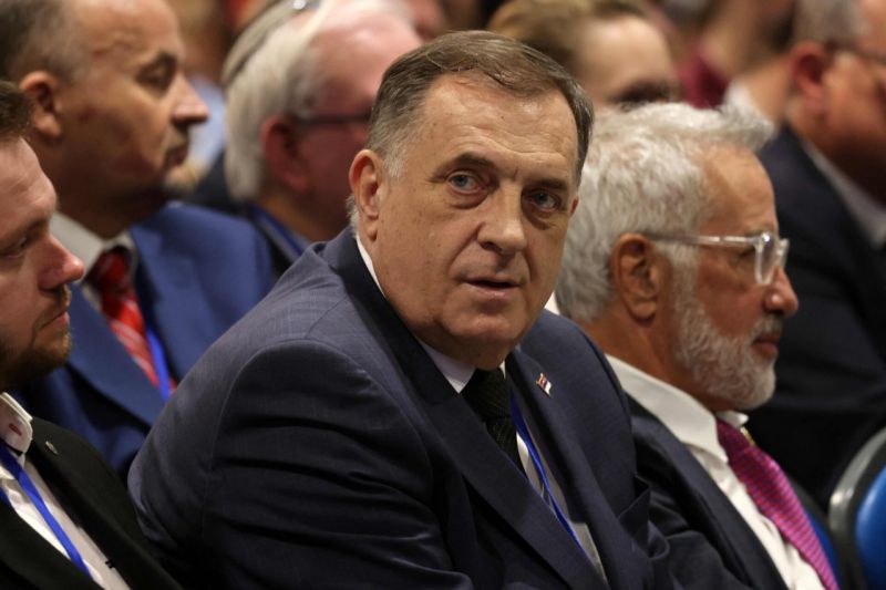 Bosnijos serbų lyderis M. Dodikas lankosi Maskvoje 
