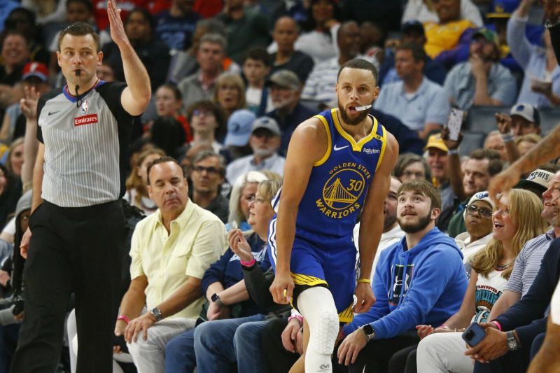 Stephenas Curry Memfyje pelnė 52 taškus