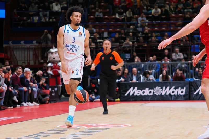„Anadolu Efes“ įrodė pranašumą prieš „Turk Telekom“ krepšininkus