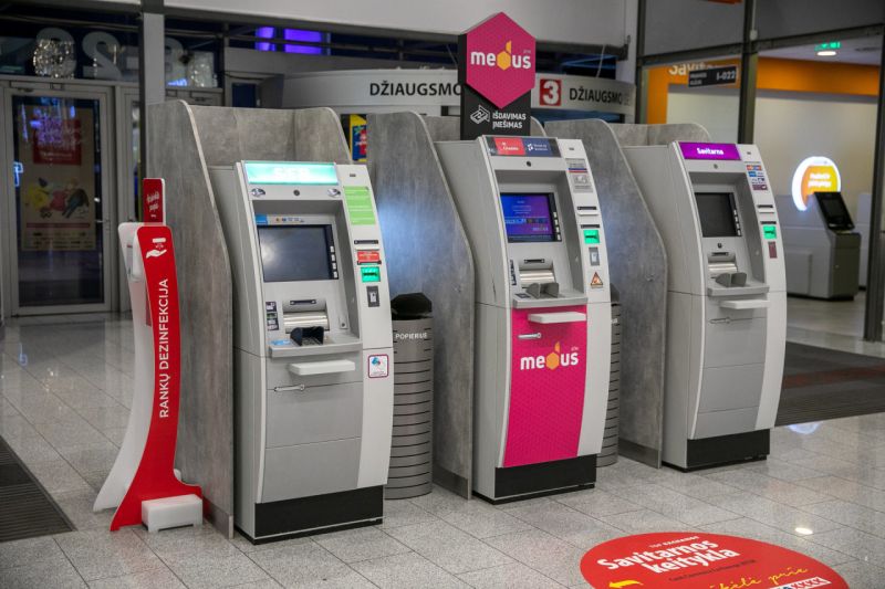 Vievyje bandyta apvogti bankomatą
