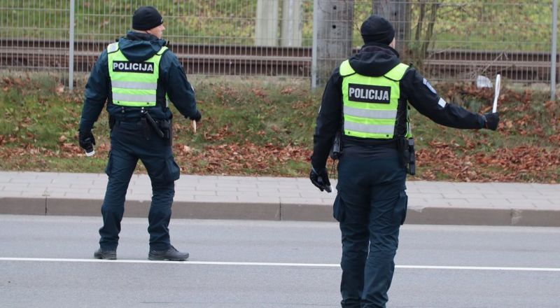 Policijos žinia vairuotojams: nuo šiandien imsis priemonių – gaudys ne tik automobiliais