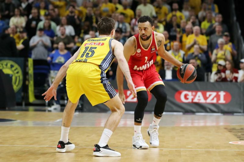 Galingai startavęs „Olympiacos“ turėjo gelbėtis Berlyne mačo pabaigoje