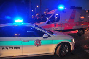 Utenoje ir Panevėžyje sužaloti naktį budėję policininkai