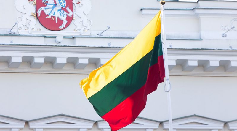 Naujausia apklausa: daugėja manančių, kad situacija Lietuvoje gerėja
