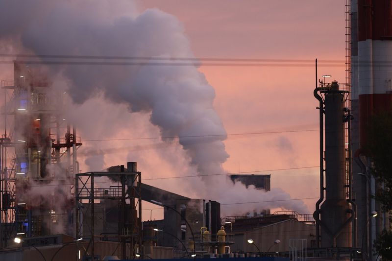 Kinijos rytuose esančioje chemijos įmonėje driokstelėjo sprogimas, apie aukas nepranešama