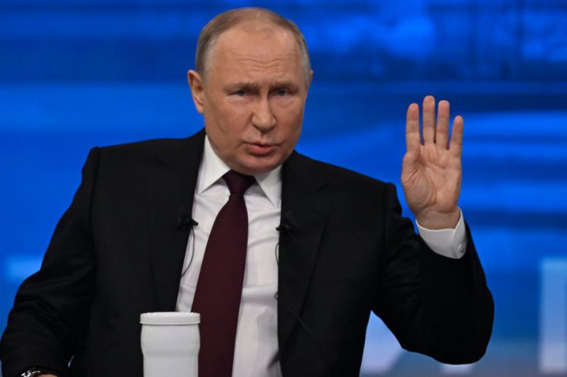 Atskleidė slaptą Ukrainos ir JAV operaciją: 12 ATACMS raketų nusitaikė į V.Putino trofėjų