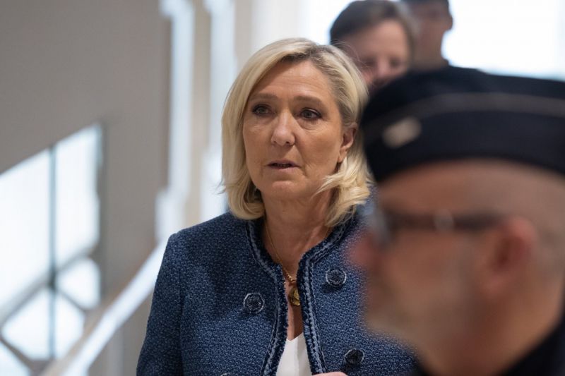 M. Le Pen nuteista byloje dėl ES lėšų pasisavinimo 