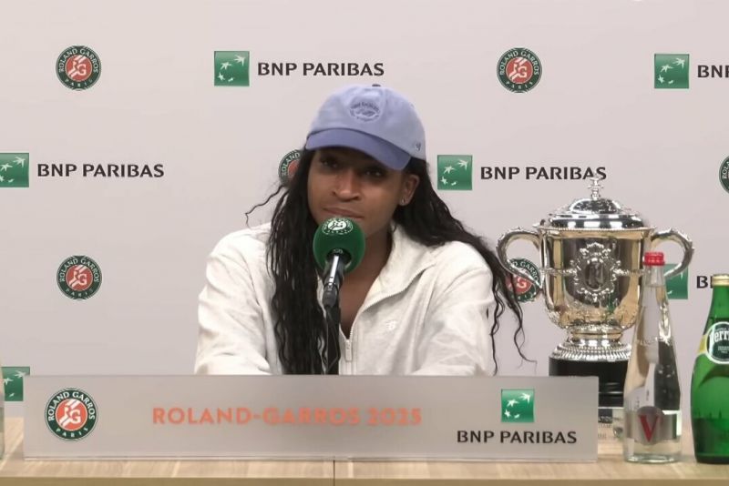 Coco Gauff sureagavo į Sabalenkos žodžius po „Roland Garros“ finalo: nereikėtų menkinti varžovės