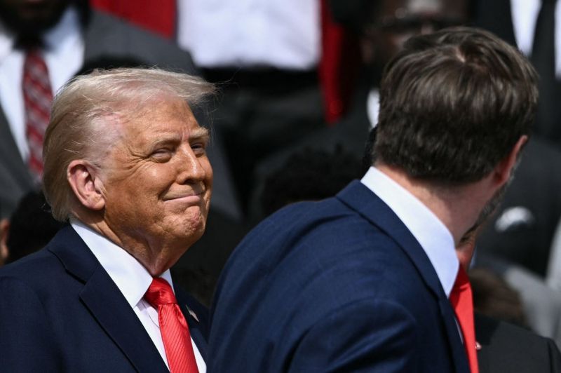 D. Trumpas: Kinija „išsižadėjo“ susitarimo dėl orlaivių „Boeing“