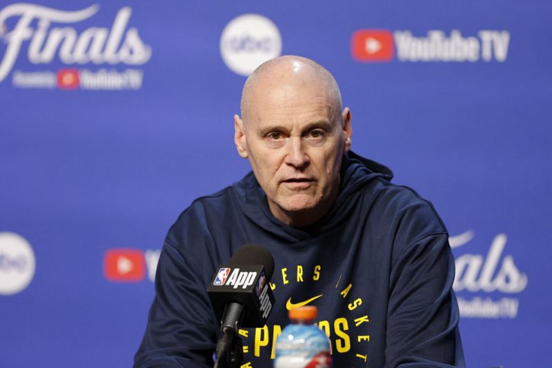 Pacers treneris Rickas Carlisle'as nustebo dėl Knicks sprendimo atleisti Tomą Thibodeau – mano, kad šis ilgai be darbo neliks
