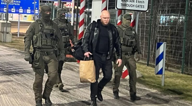 Estija deportavo prorusišką veikėją: draudžiama atvykti ir į visas Šengeno valstybes