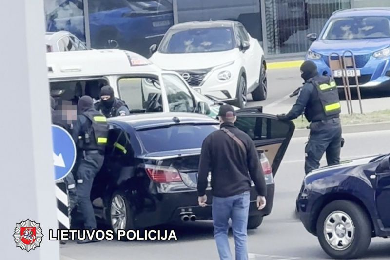 Narkotikų platinimas Vilniuje: siūlymus teikė per „Telegram“, prekę atveždavo su BMW