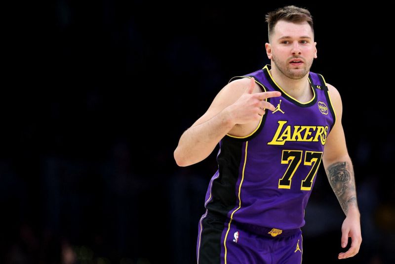 „Lakers“ trejetas nukalė komandai pergalę prieš „Pelicans“ klubą