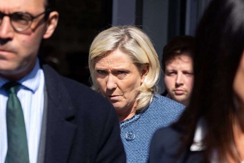Kremlius draudimą M. Le Pen eiti viešąsias pareigas vadina nedemokratišku