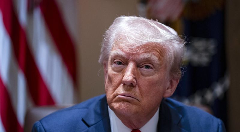 Trumpas: Zelenskis ir Putinas yra pasirengę sudaryti susitarimą dėl karo užbaigimo