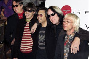 Mirė legendinės grupės „Blondie“ būgnininkas C. Burke'as: pralaimėjo kovą su klastinga liga