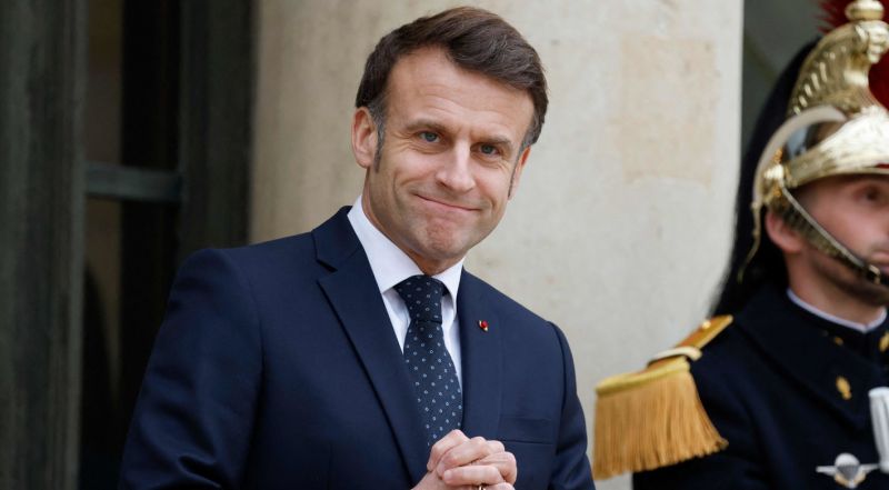Emmanuelis Macronas siūlo sukurti Europos ir Azijos aljansą, grindžiamą bendrais principais