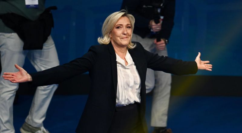 Advokatas: Le Pen apskųs teismo sprendimą fiktyvių darbo vietų byloje