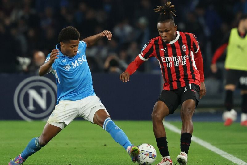 „Napoli“ parklupdė progas barsčiusius „Milan“ futbolininkus