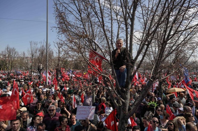 Švedijos laikraštis: kaltinimai Turkijoje sulaikytam žurnalistui yra absurdiški