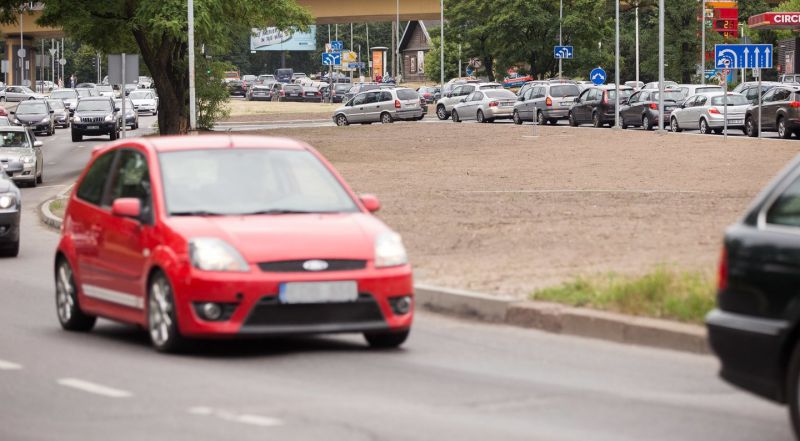 Skubus perspėjimas visiems vairuotojams: pamatę šį radinį ant kelio – sukluskite
