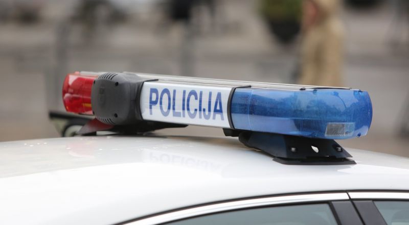 Per plauką nuo tragedijos: girtas vyras keturračiu vėžino dukrą, ši atsidūrė ligoninėje
